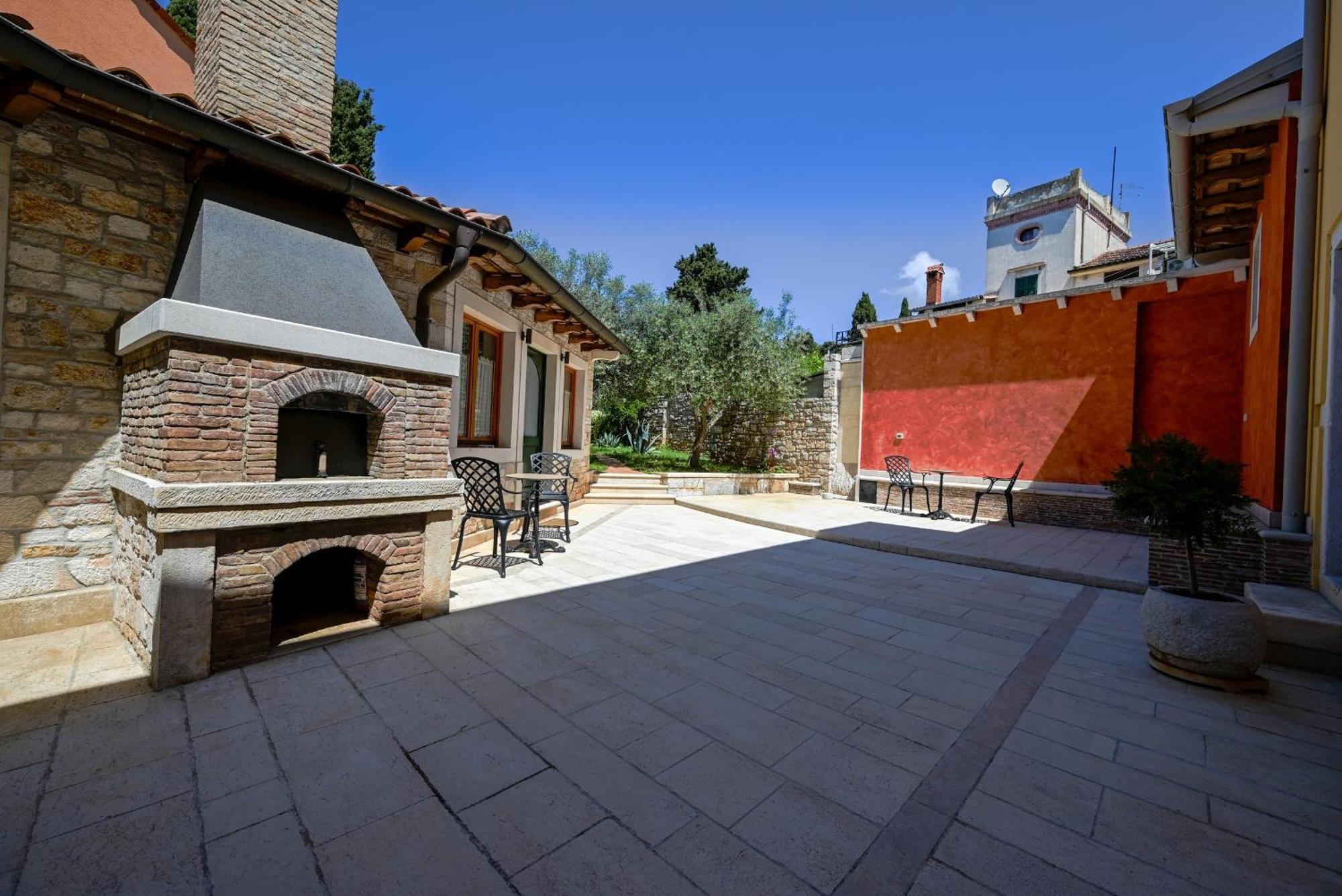 Casa Degli Artisti Hotel Rovinj Exterior photo